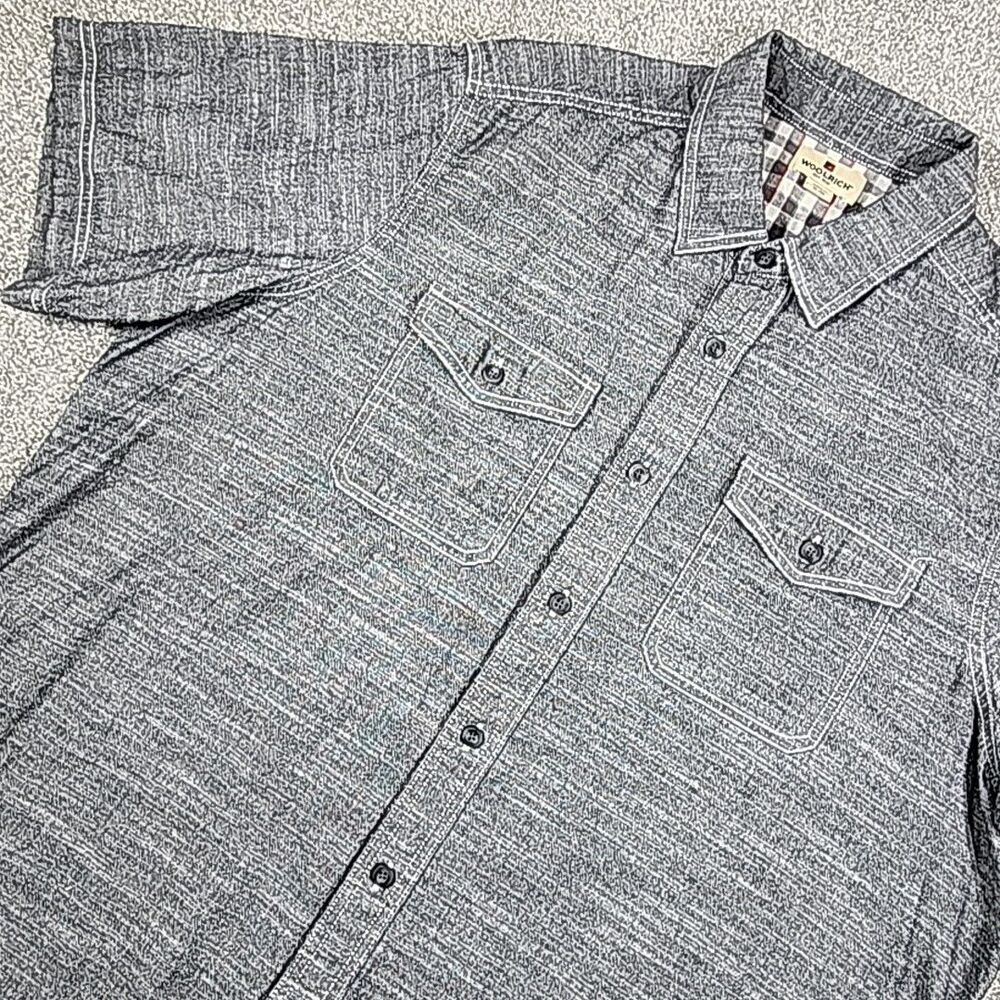 Woolrich Gray Chambray Sz XL Short Sleeve Button Up Shirt Cotton Double Pockets